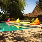 Wahyu Villa 3BR Seminyak Bali Pool